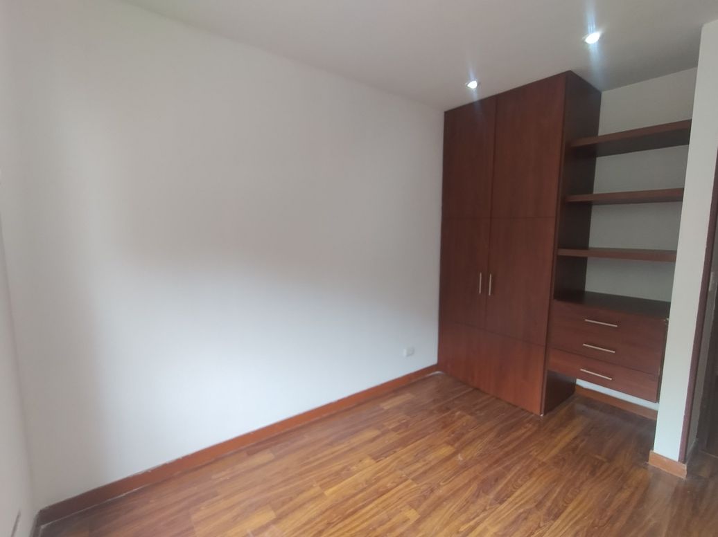 Apartamento de 3 alcobas en venta en El Plan, Bogotá, 92 m² · foto 11 de 20