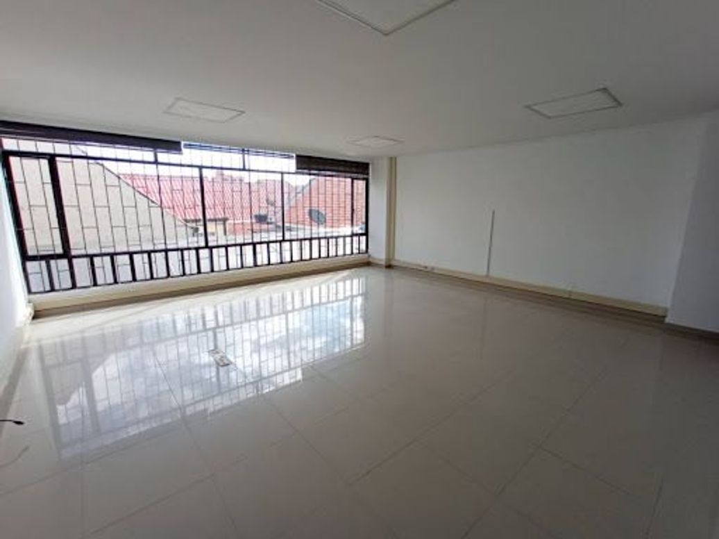 Casa de 20 alcobas en arriendo en San Luis, Bogotá, 598 m² · foto 17 de 20