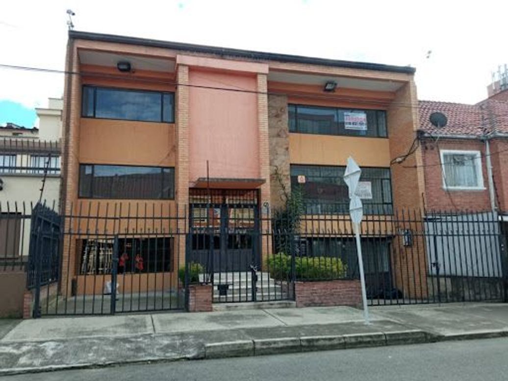 ARRIENDO de CASA COMERCIAL en SAN LUIS, BOGOTA en San Luis