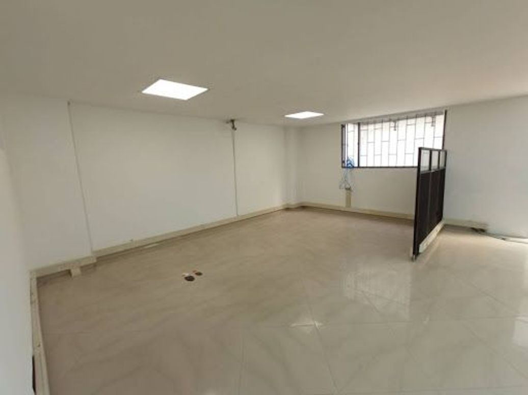 Casa de 20 alcobas en arriendo en San Luis, Bogotá, 598 m² · foto 8 de 20