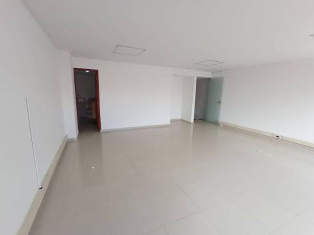 Casa de 20 alcobas en arriendo en San Luis, Bogotá, 598 m² · foto 16 de 20