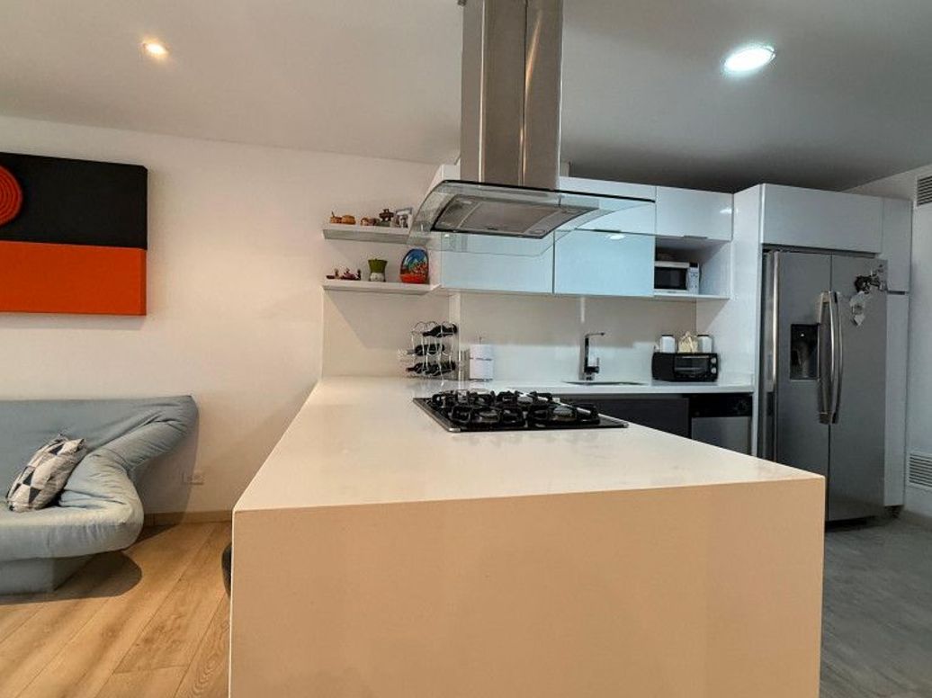 Apartamento en venta en Santa Barbara Occidental, Bogotá · foto 3 de 20