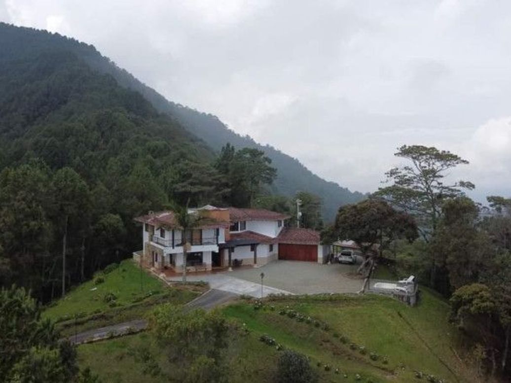 CASA EN ARRIENDO en La Catedral