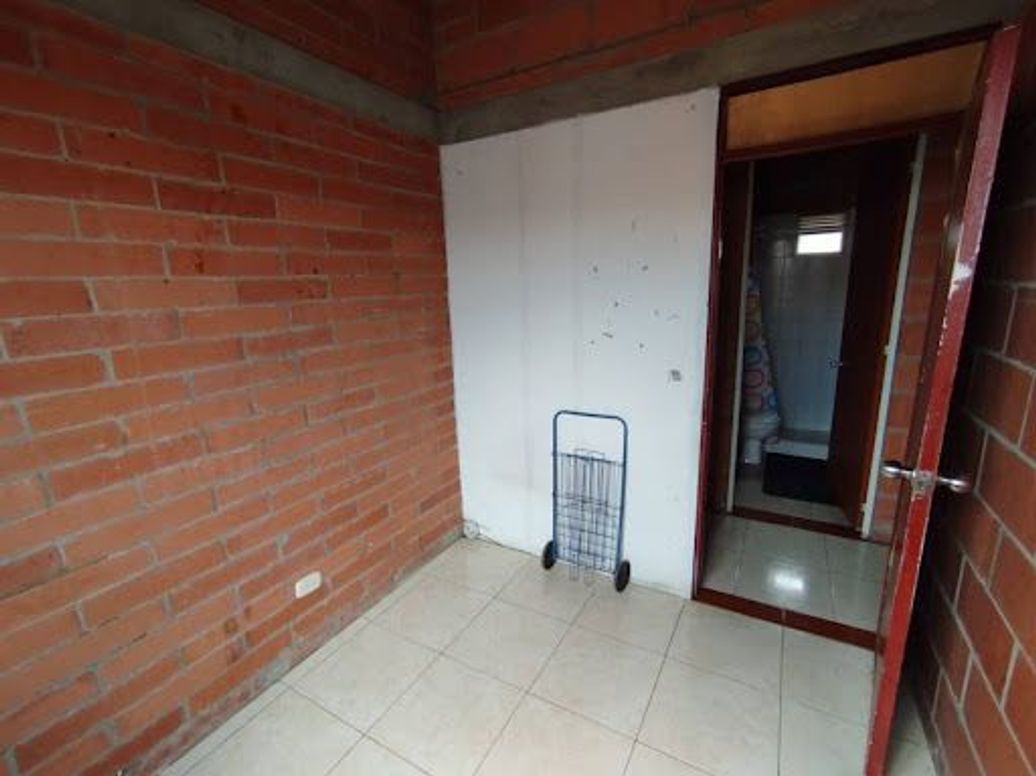 Apartamento de 3 alcobas en venta en Villa Teresita, Bogotá, 45 m² · foto 11 de 16