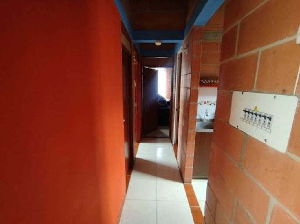Apartamento de 3 alcobas en venta en Villa Teresita, Bogotá, 45 m² · foto 7 de 16