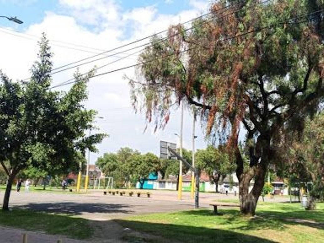Casa de 4 alcobas en venta en Super Manzana 16, Bogotá, 123 m² · foto 4 de 15