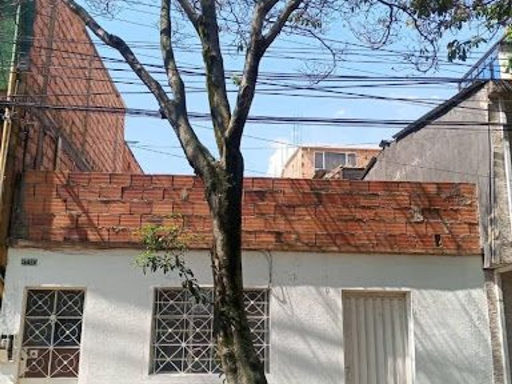 Casa de 4 alcobas en venta en Super Manzana 16, Bogotá, 123 m² · foto 3 de 15