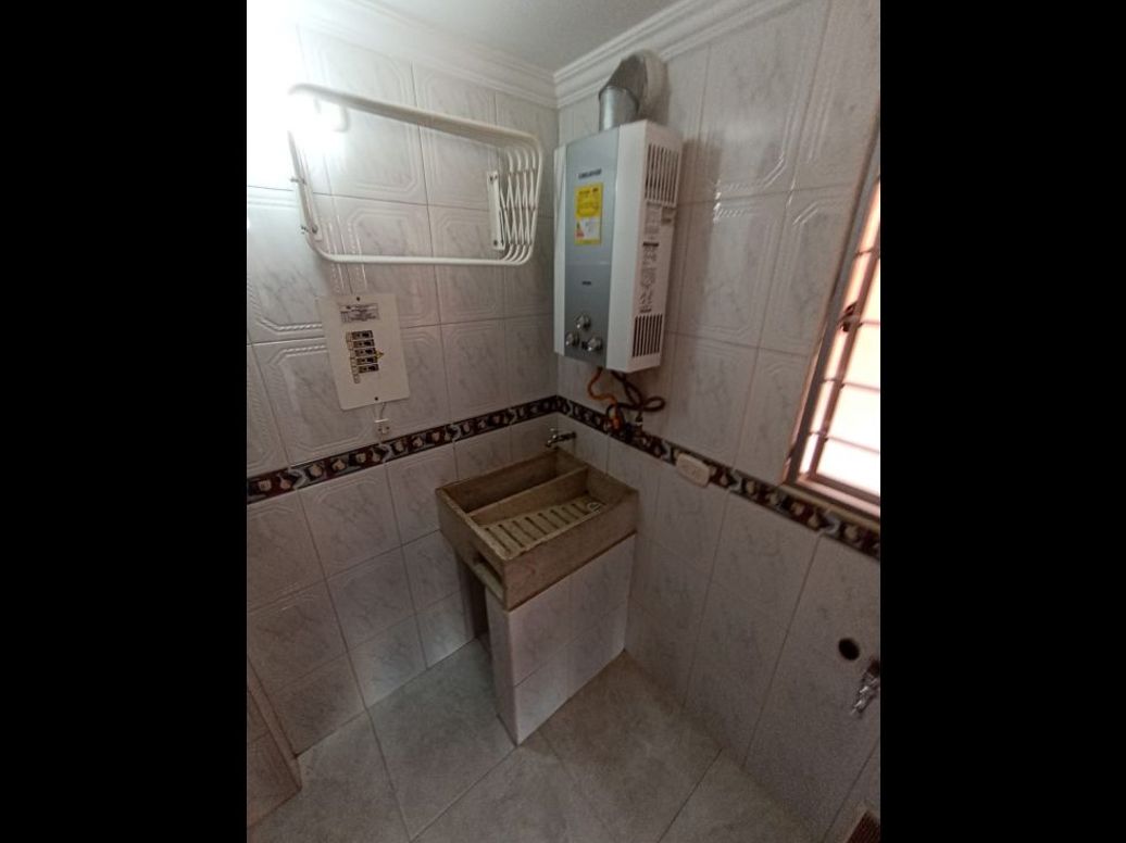 Apartamento de 3 alcobas en venta en Verbenal, Bogotá, 48 m² · foto 9 de 20