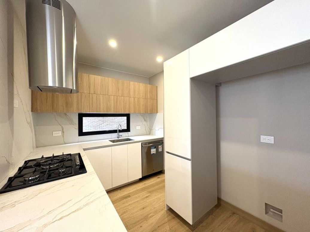 Apartamento de 3 alcobas en venta en La Cabrera, Bogotá, 133 m² · foto 5 de 20