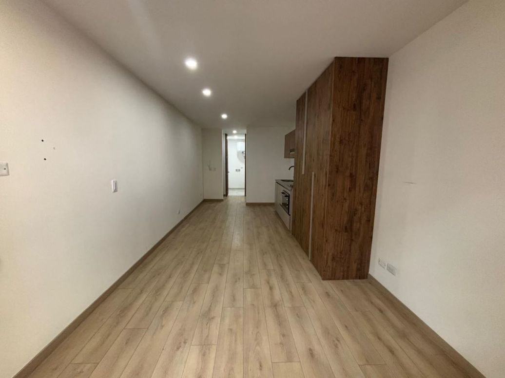 Apartamento de 1 alcoba en venta en Los Cedros Oriental, Bogotá, 31 m² · foto 4 de 17