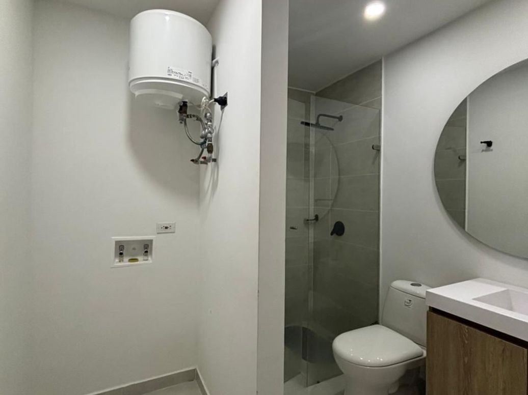 Apartamento de 1 alcoba en venta en Los Cedros Oriental, Bogotá, 31 m² · foto 5 de 17