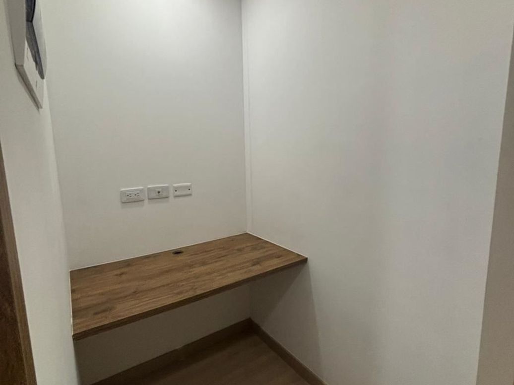 Apartamento de 1 alcoba en venta en Los Cedros Oriental, Bogotá, 31 m² · foto 2 de 17