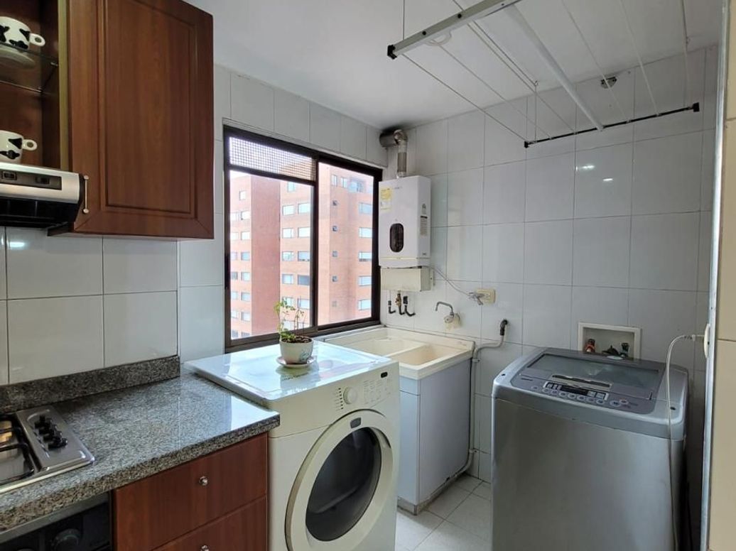 Apartamento de 3 alcobas en venta en Hayuelos, Bogotá, 130 m² · foto 6 de 18