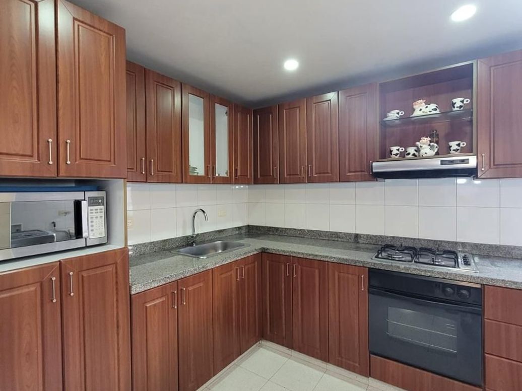 Apartamento de 3 alcobas en venta en Hayuelos, Bogotá, 130 m² · foto 5 de 18