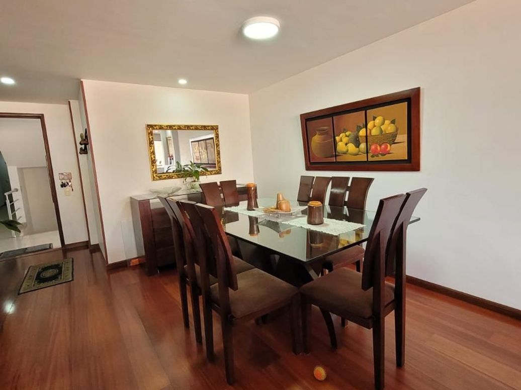 Apartamento de 3 alcobas en venta en Hayuelos, Bogotá, 130 m² · foto 10 de 18