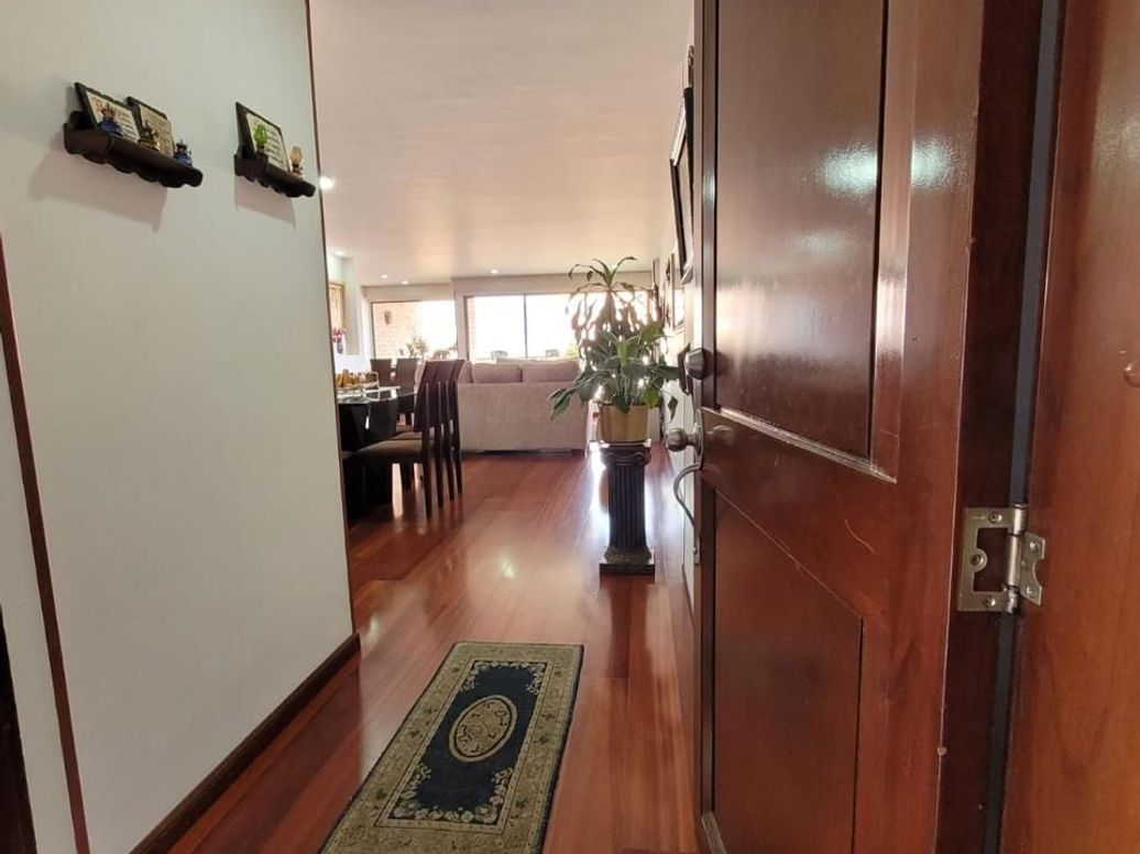 Apartamento de 3 alcobas en venta en Hayuelos, Bogotá, 130 m² · foto 9 de 18