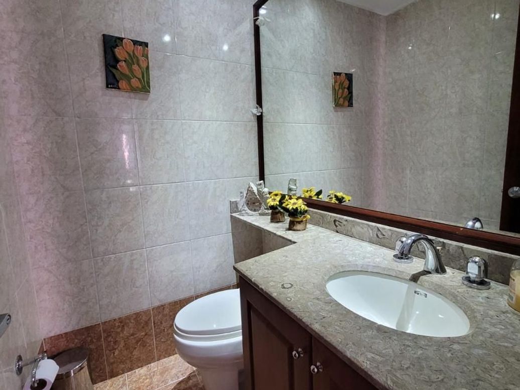 Apartamento de 3 alcobas en venta en Hayuelos, Bogotá, 130 m² · foto 14 de 18