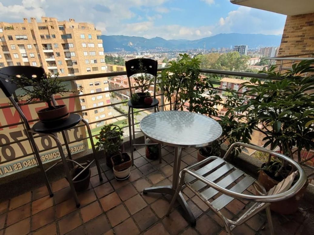 Apartamento de 3 alcobas en venta en Hayuelos, Bogotá, 130 m² · foto 18 de 18