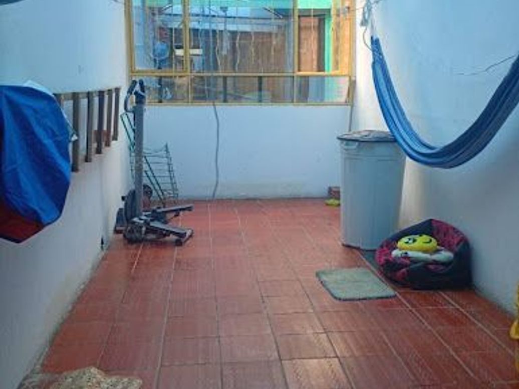 Casa de 3 alcobas en venta en Engativa Centro, Bogotá, 102 m² · foto 2 de 20