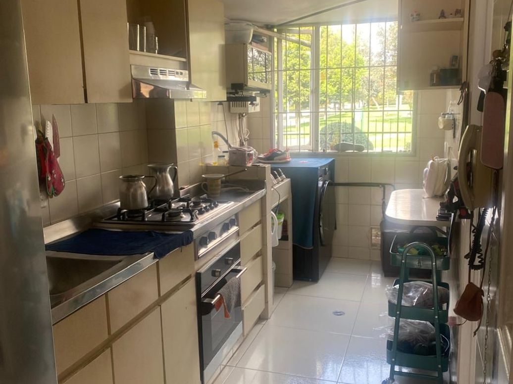 Apartamento de 3 alcobas en venta en Prados De La Calleja, Bogotá, 82 m² · foto 16 de 17