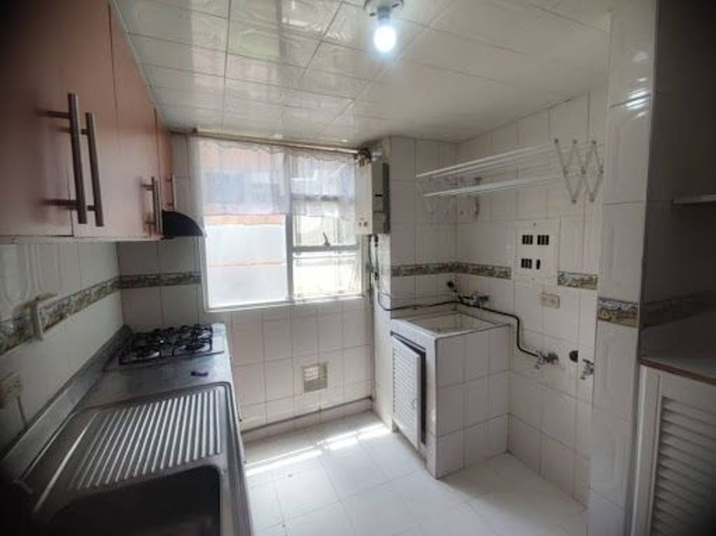 Apartamento de 3 alcobas en venta en Britalia, Bogotá, 61 m² · foto 3 de 20