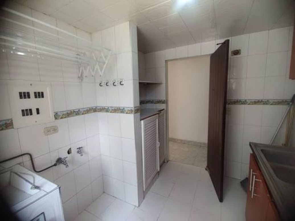 Apartamento de 3 alcobas en venta en Britalia, Bogotá, 61 m² · foto 9 de 20