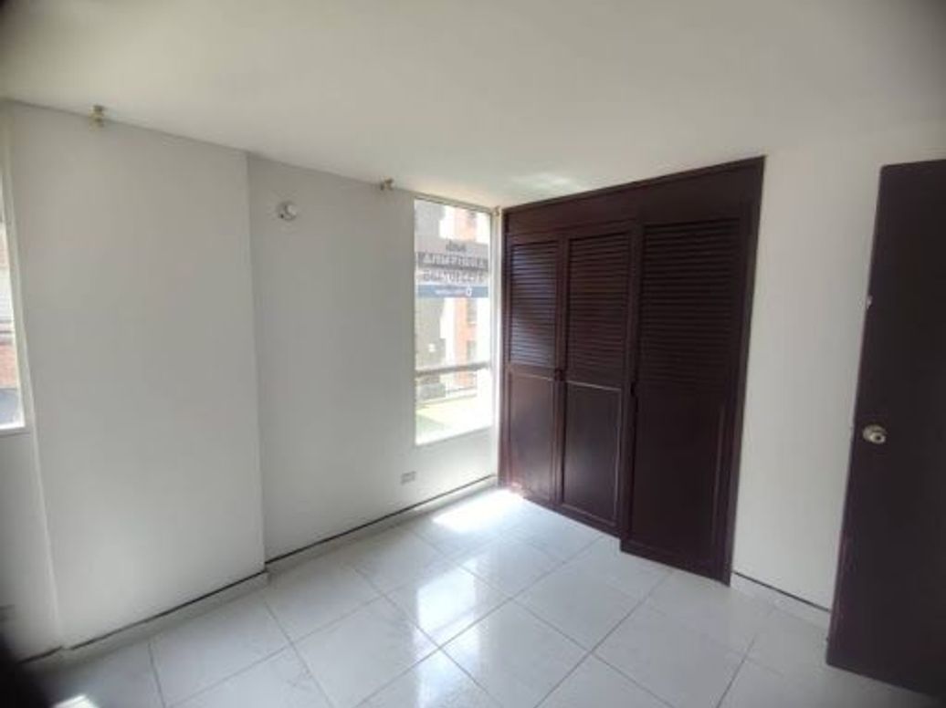 Apartamento de 3 alcobas en venta en Britalia, Bogotá, 61 m² · foto 10 de 20