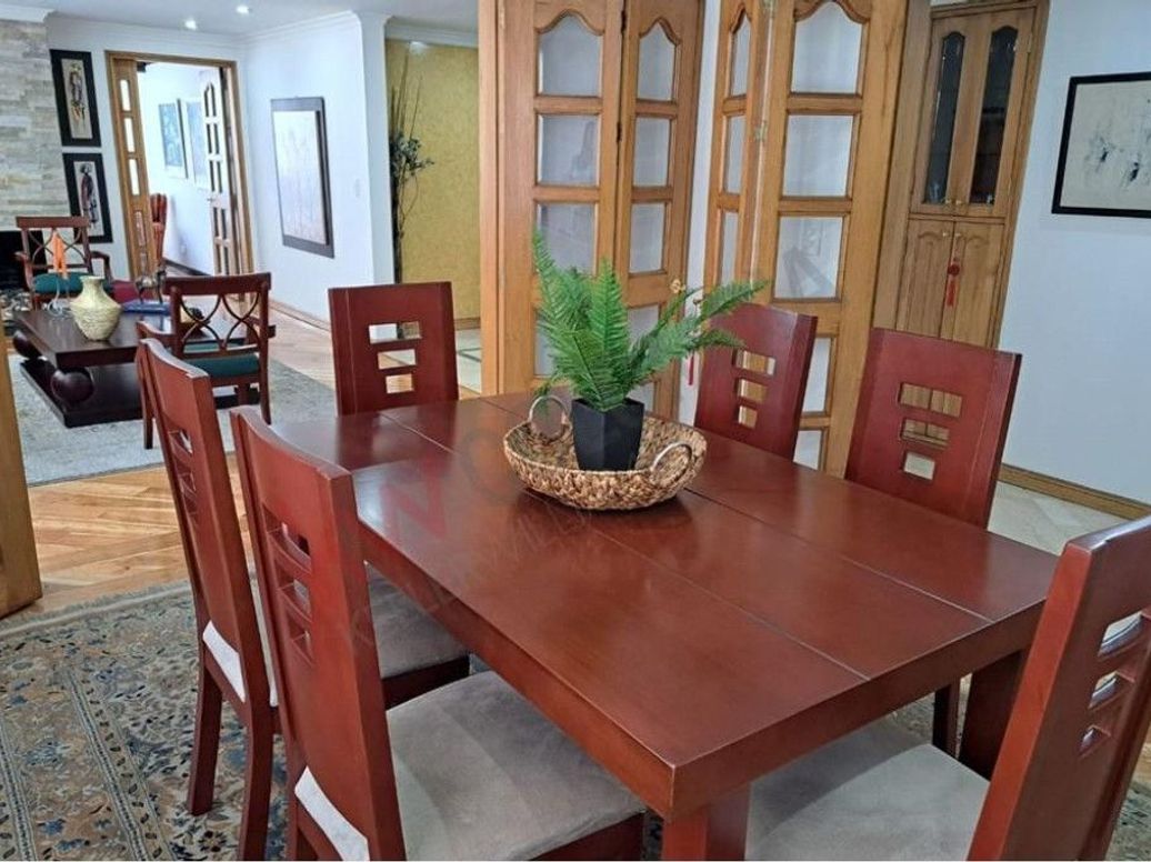 Apartamento de 3 alcobas en venta en Chico, Bogotá, 200 m² · foto 5 de 10