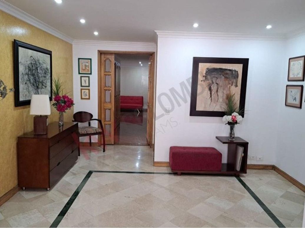 Apartamento de 3 alcobas en venta en Chico, Bogotá, 200 m² · foto 7 de 10