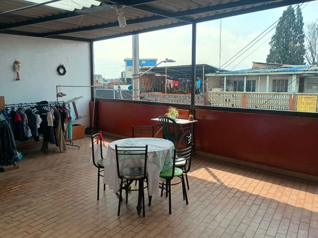 Casa de 7 alcobas en venta en Paloblanco, Bogotá, 460 m² · foto 2 de 20