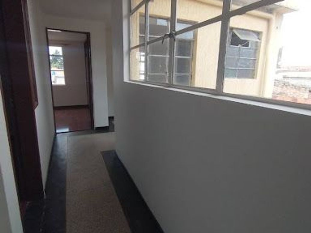 Casa de 9 alcobas en venta en Quinta Ramos, Bogotá, 406 m² · foto 7 de 20