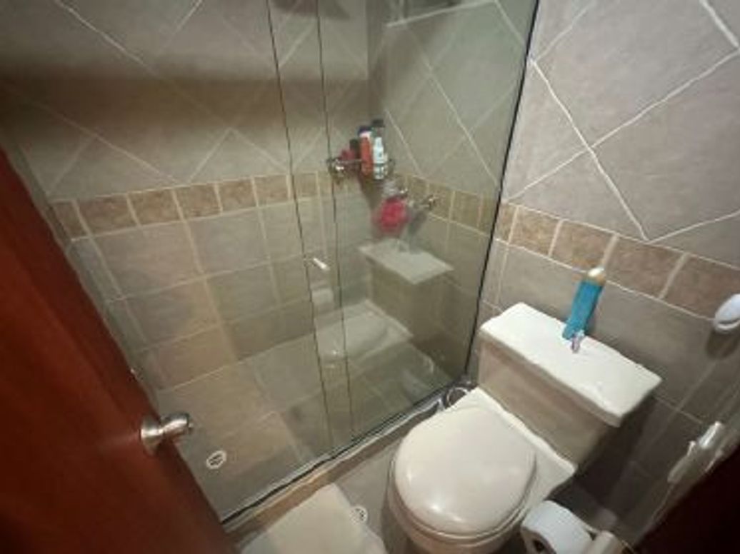 Apartamento de 3 alcobas en venta en Las Acasias, Bogotá, 109 m² · foto 15 de 19