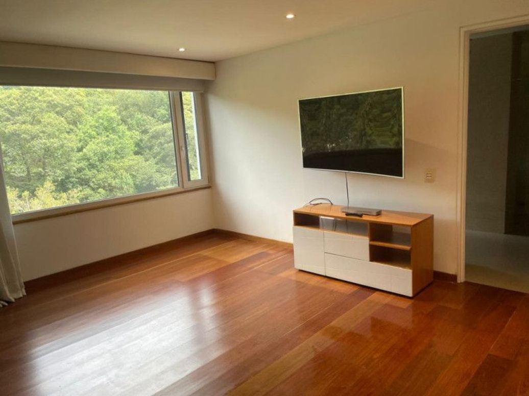 Apartamento de 4 alcobas en venta en Chico Norte Et. Ii, Bogotá, 200 m² · foto 4 de 19