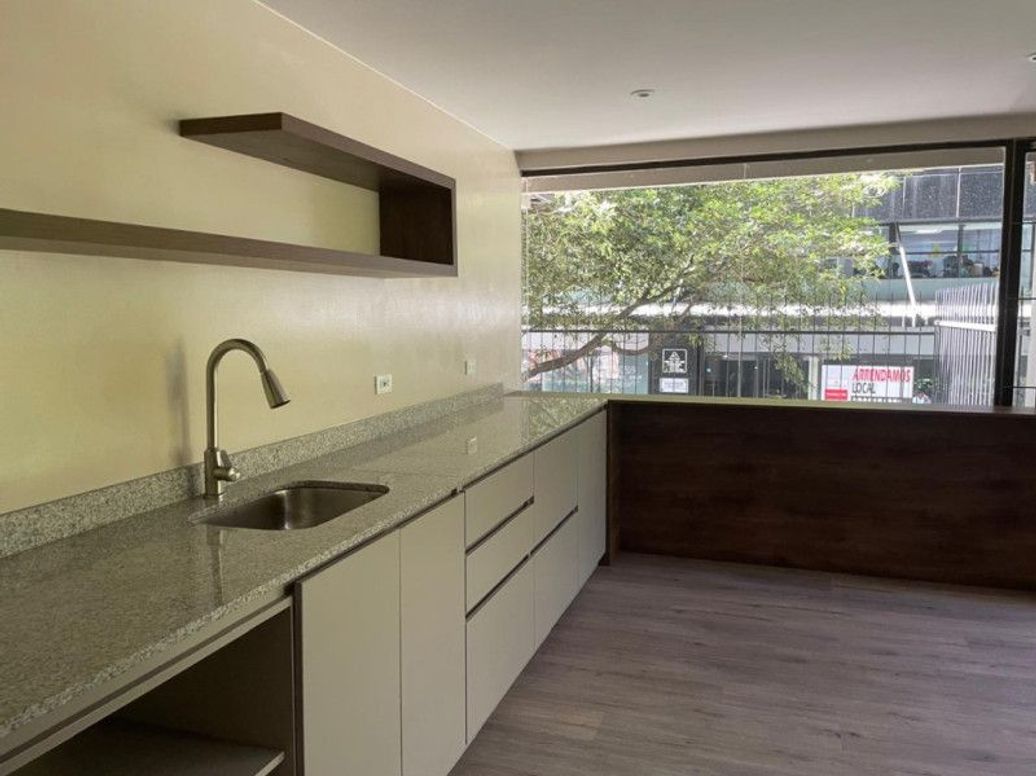 Apartamento de 4 alcobas en venta en Chico Norte Et. Ii, Bogotá, 200 m² · foto 5 de 19