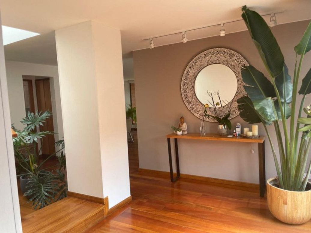 Apartamento de 3 alcobas en venta en Santa Barbara Occidental, Bogotá, 205 m² · foto 13 de 20