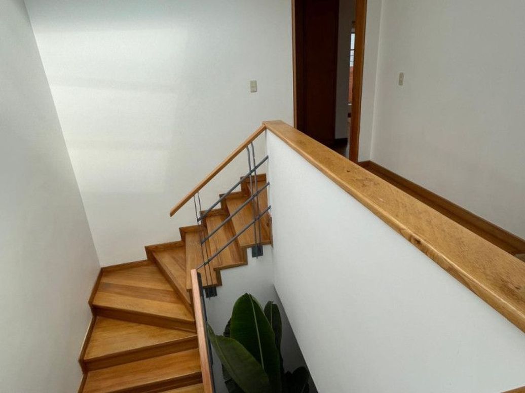 Apartamento de 3 alcobas en venta en Santa Barbara Occidental, Bogotá, 205 m² · foto 14 de 20