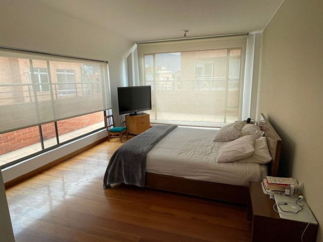 Apartamento de 3 alcobas en venta en Santa Barbara Occidental, Bogotá, 205 m² · foto 15 de 20
