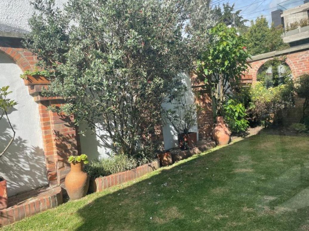 Casa de 4 alcobas en venta en Santa Ana Oriental, Bogotá, 493 m² · foto 15 de 16