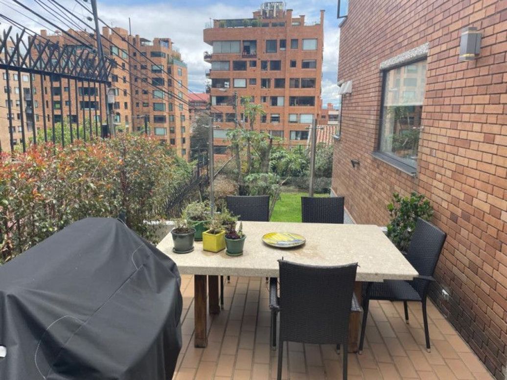 Casa de 4 alcobas en venta en Cataluña, Bogotá, 385 m² · foto 10 de 20