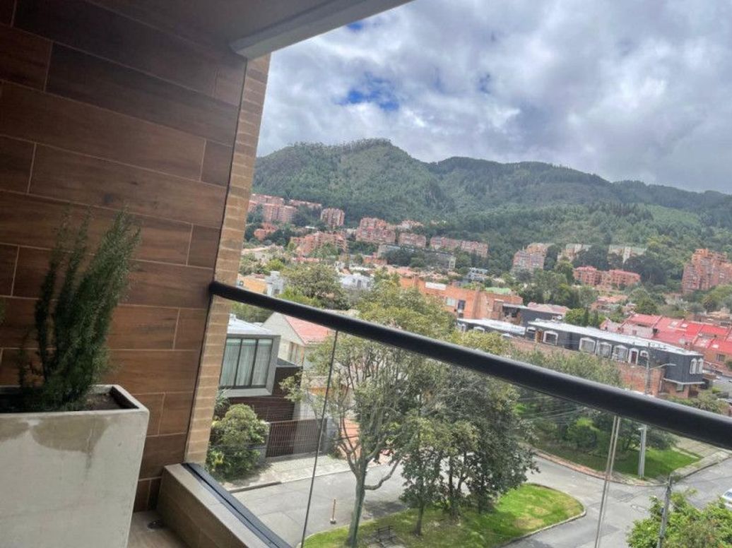 Apartamento de 1 alcoba en venta en Santa Ana Oriental, Bogotá, 61 m² · foto 2 de 20