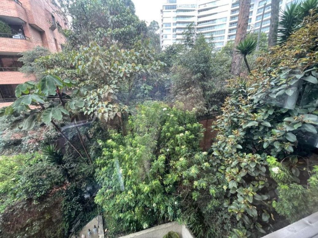 Apartamento de 3 alcobas en arriendo en Los Rosales, Bogotá, 210 m² · foto 18 de 18