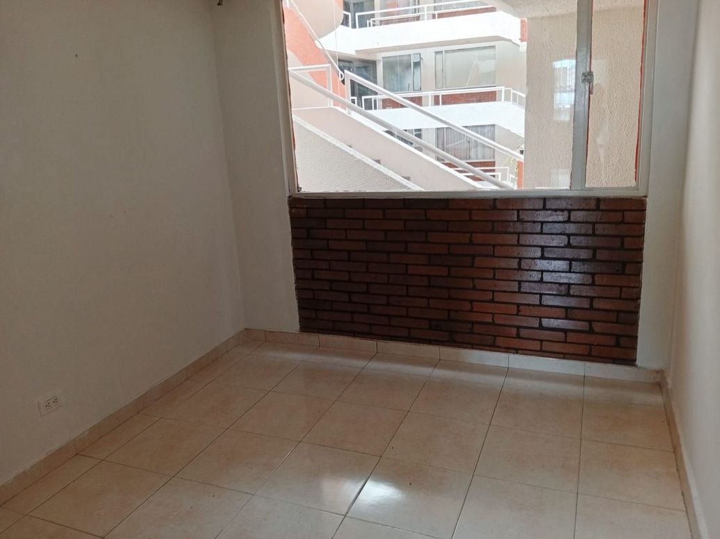 Apartamento de 2 alcobas en venta en La Giralda, Bogotá, 44 m² · foto 6 de 10