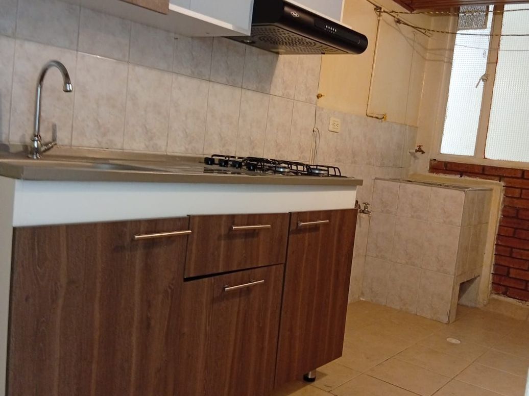 Apartamento de 2 alcobas en venta en La Giralda, Bogotá, 44 m² · foto 3 de 10