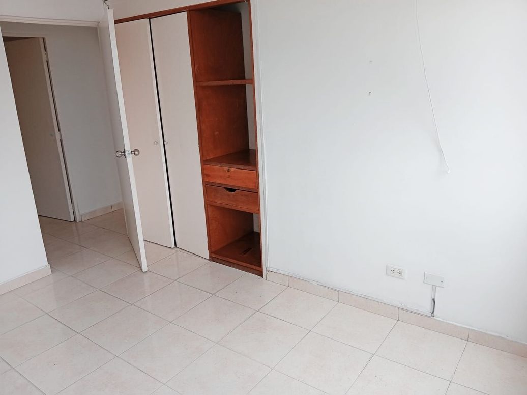 Apartamento de 2 alcobas en venta en La Giralda, Bogotá, 44 m² · foto 4 de 10