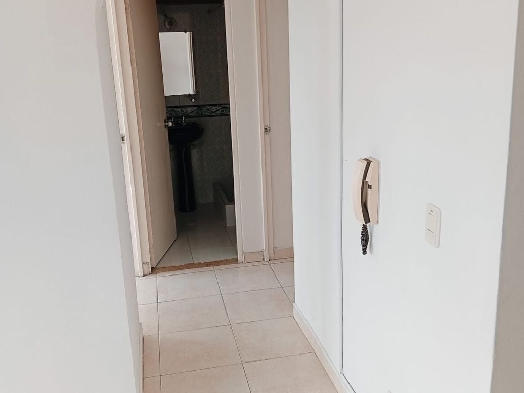 Apartamento de 2 alcobas en venta en La Giralda, Bogotá, 44 m² · foto 9 de 10