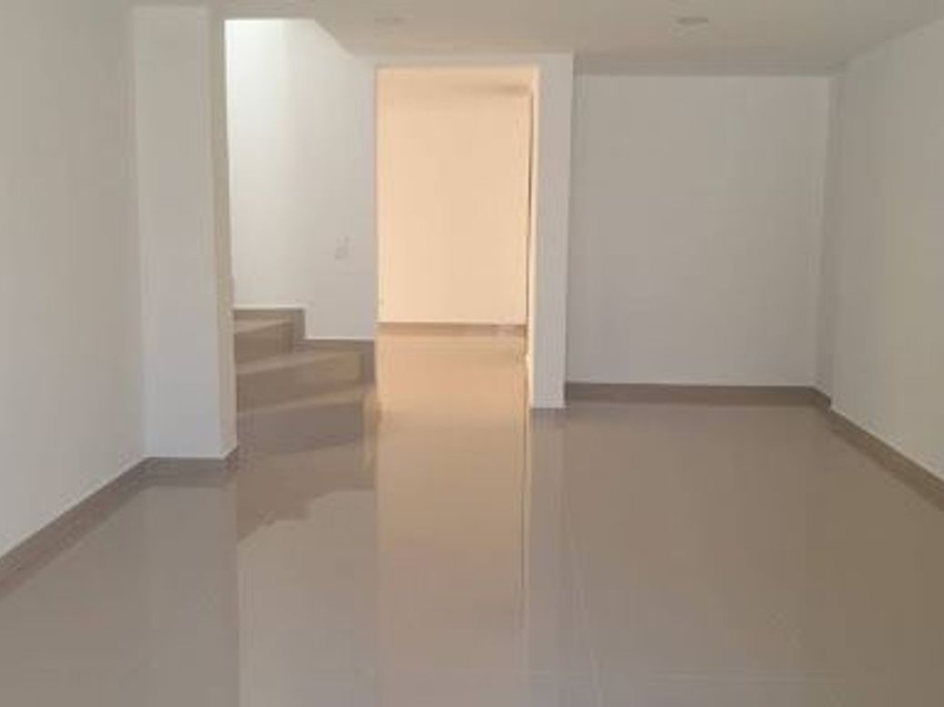 ARRIENDO de CASA COMERCIAL en CHICO, BOGOTA en Chico