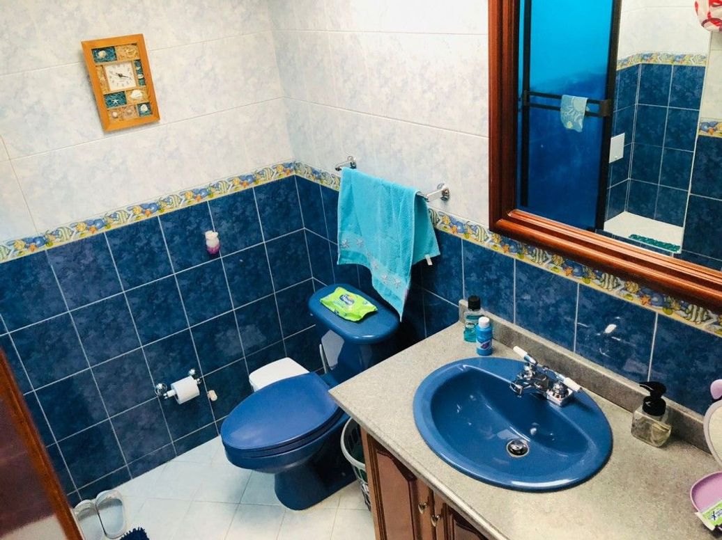 Casa de 4 alcobas en venta en Las Villas, Bogotá, 270 m² · foto 17 de 18