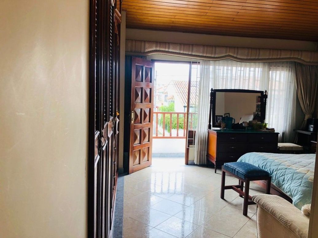 Casa de 4 alcobas en venta en Las Villas, Bogotá, 270 m² · foto 9 de 18