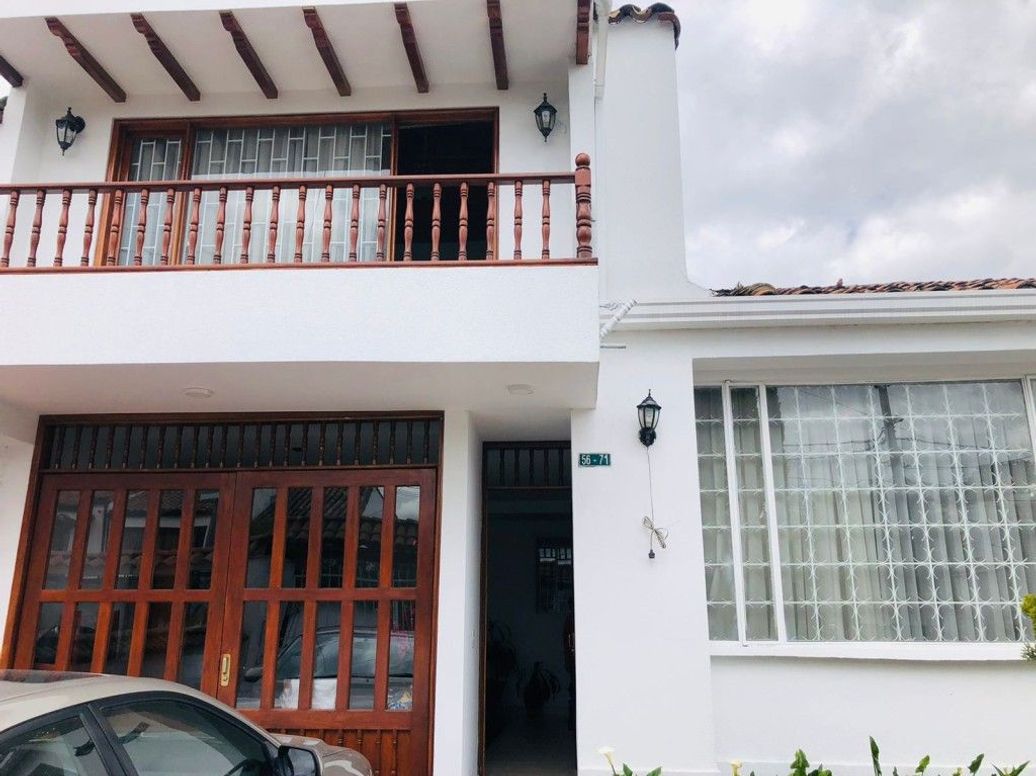 Casa de 4 alcobas en venta en Las Villas, Bogotá, 270 m² · foto 11 de 18