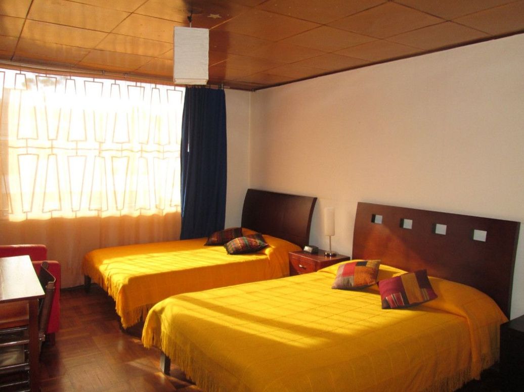 Casa de 7 alcobas en venta en Estoril, Bogotá, 387 m² · foto 16 de 20